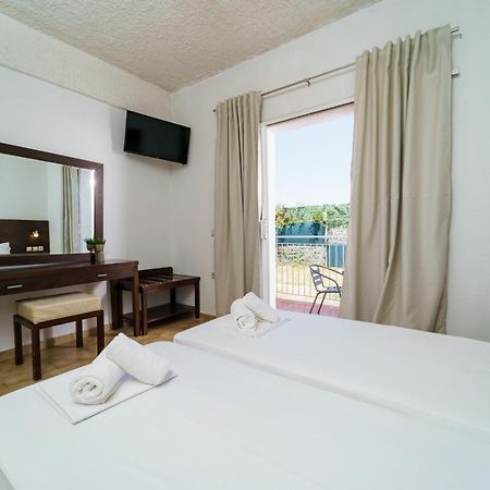 Mayo Rooms Zakynthos Akrotiri  Luaran gambar